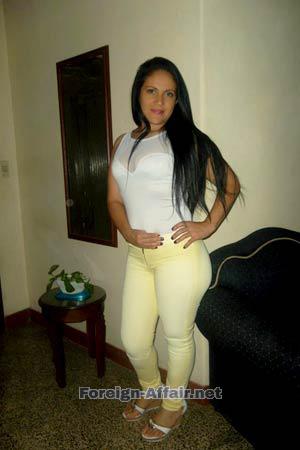 156380 - Nereida Maria Age: 55 - Colombia