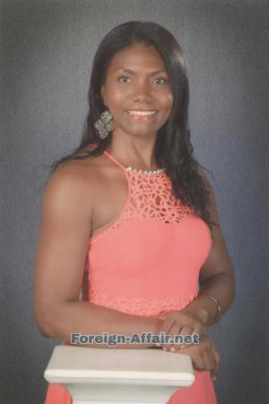 158180 - Leides Age: 47 - Colombia