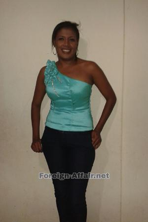 160200 - Nohemi Age: 44 - Colombia