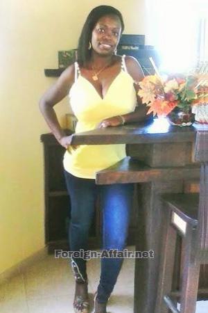 161539 - Luz Age: 48 - Colombia