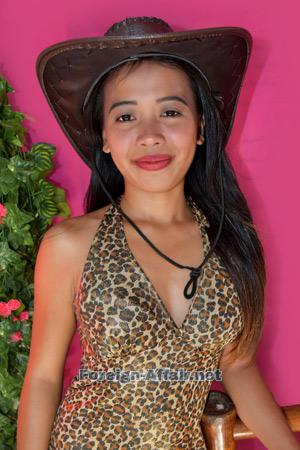 176836 - Chres-el Age: 28 - Philippines