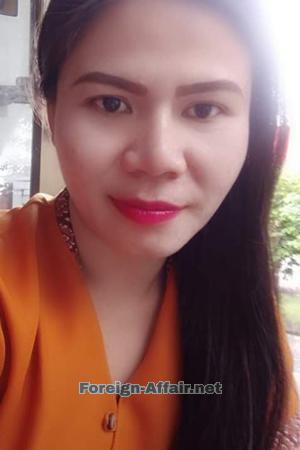 184455 - Charin (Lyn) Age: 39 - Thailand