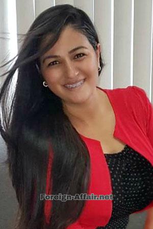 185314 - Yuri Age: 40 - Costa Rica