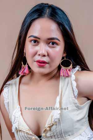 186397 - Cheralyn Age: 28 - Philippines