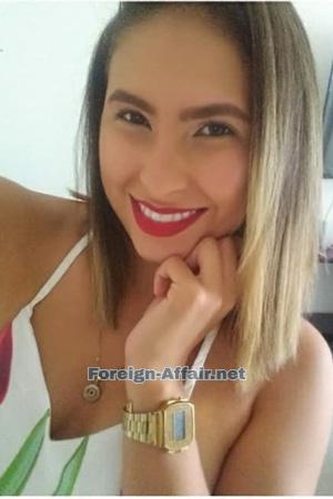 205911 - Daniela Age: 28 - Colombia