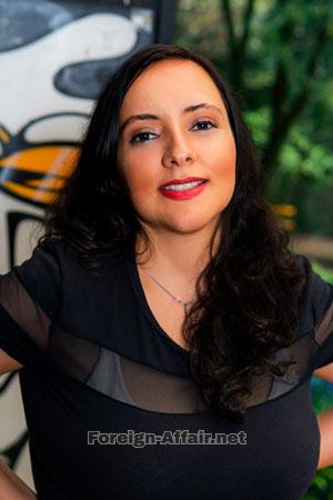 207947 - Daniela Age: 34 - Colombia