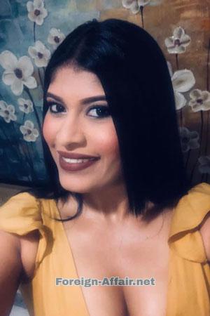 210449 - Sandra Age: 36 - Colombia