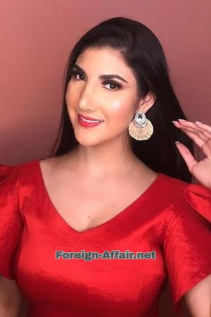 210802 - Laura Age: 35 - Colombia