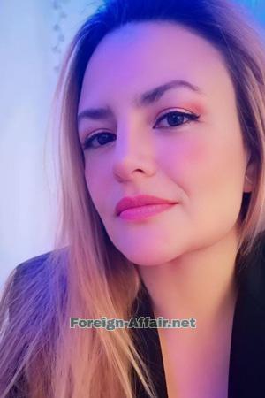 211365 - Paola Age: 44 - Colombia