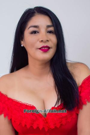 213000 - Daniela Age: 42 - Peru