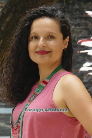 215918 - Alba Age: 46 - Colombia