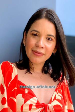 219589 - Yessica Age: 35 - Colombia