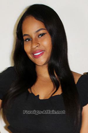 220132 - Francini Age: 25 - Costa Rica