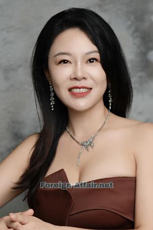 220153 - Sophia Age: 44 - China