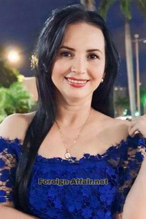 220770 - Nini Age: 45 - Colombia