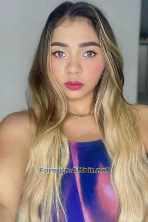 221512 - Julissa Age: 26 - Colombia