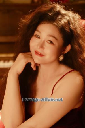 224926 - Lily Age: 54 - China