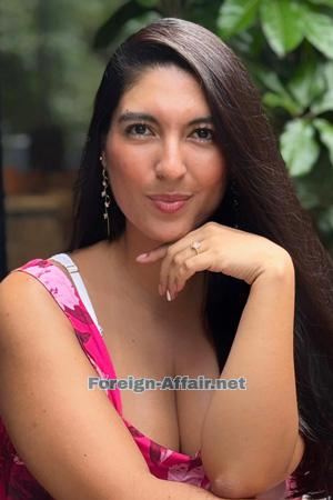 225009 - Gabriela Age: 32 - Colombia