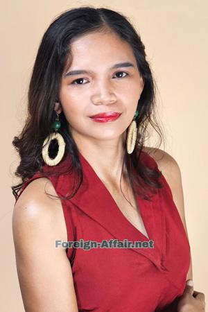 225618 - Leslie Age: 25 - Philippines
