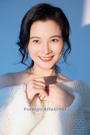 229276 - Sylvia Age: 46 - China